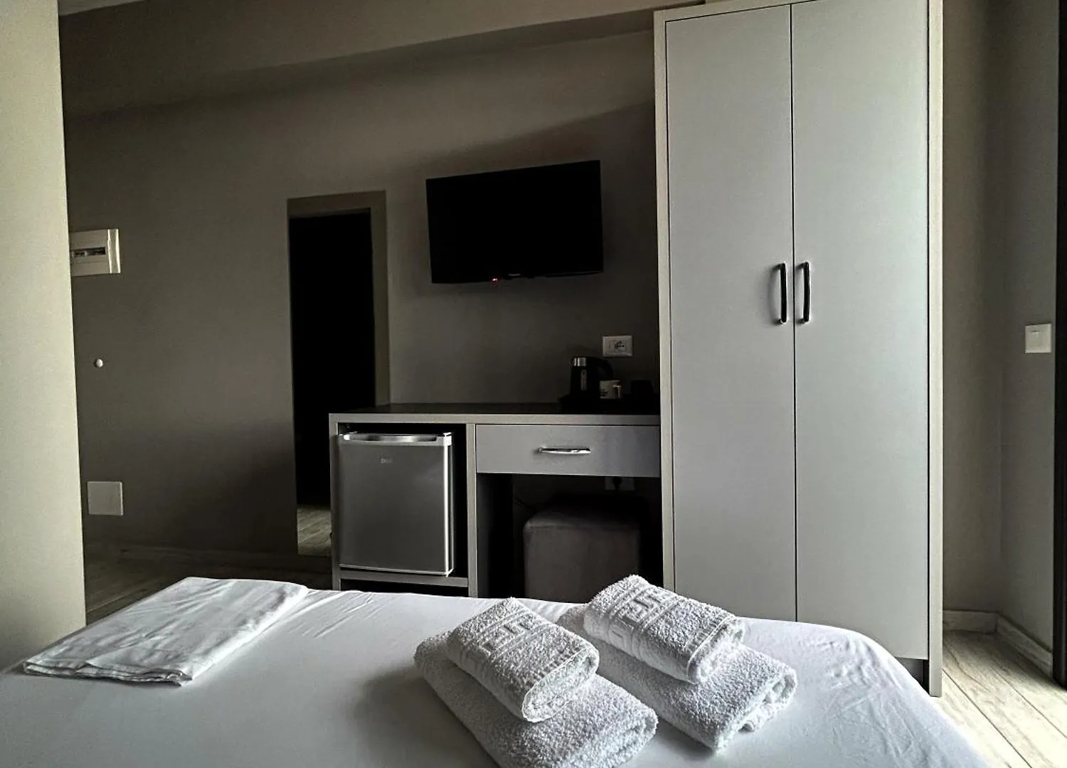 Hotel Endless Blue Himara 0*, Himarë Albanie