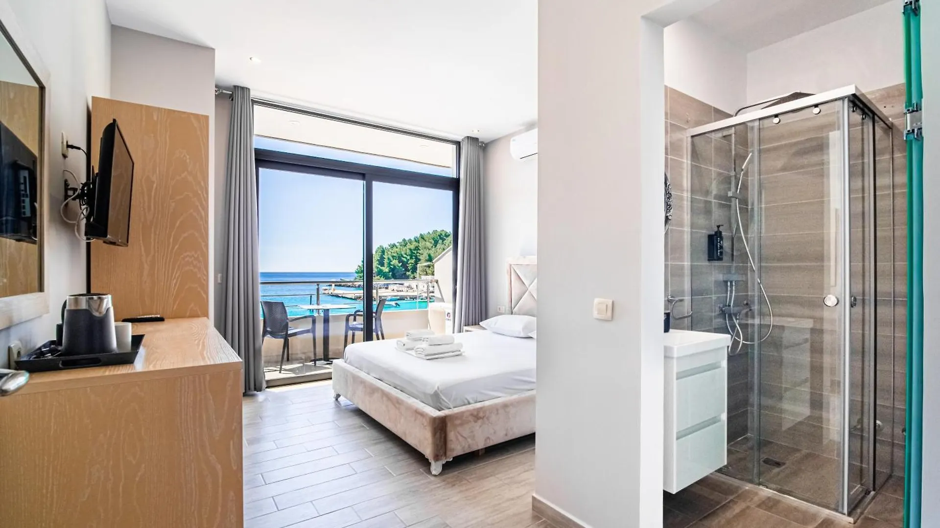 Hotel Endless Blue Himara
