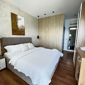 Hotel Luciano, Himarë