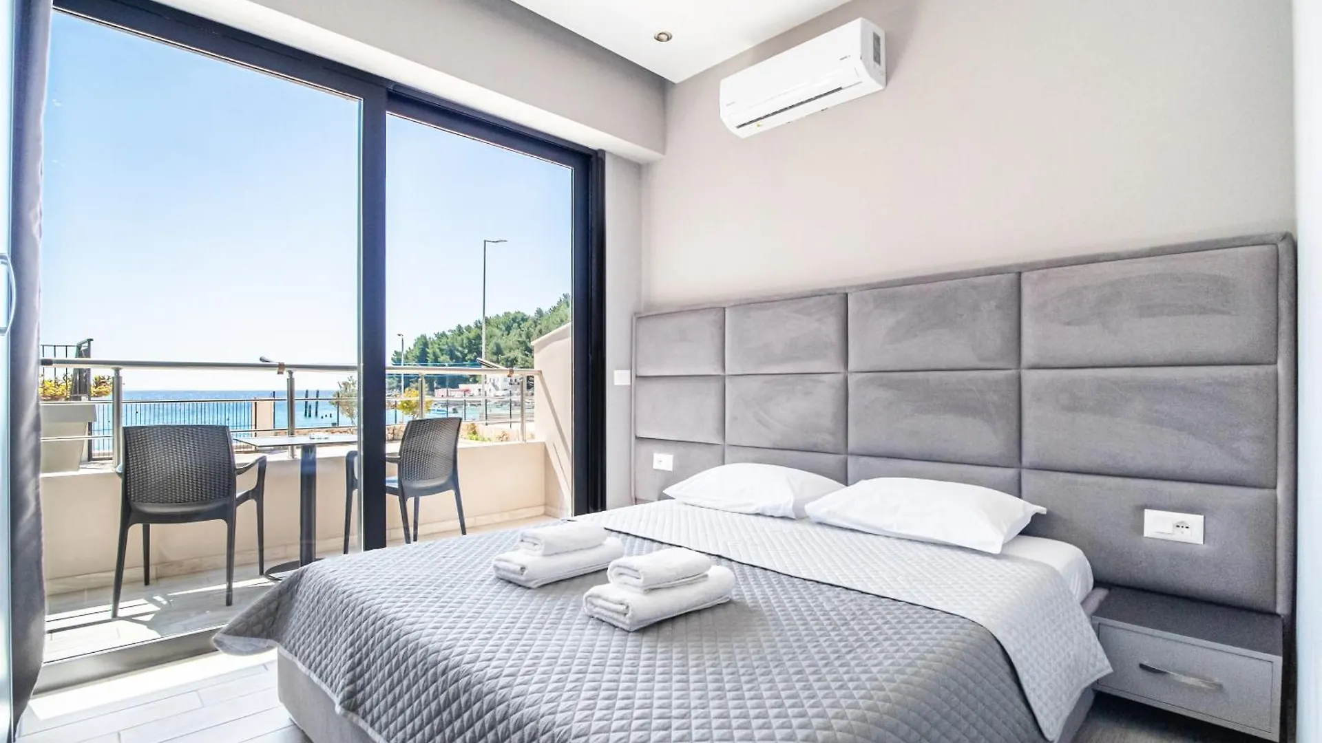 Endless Blue Himara Hotell Pensionat