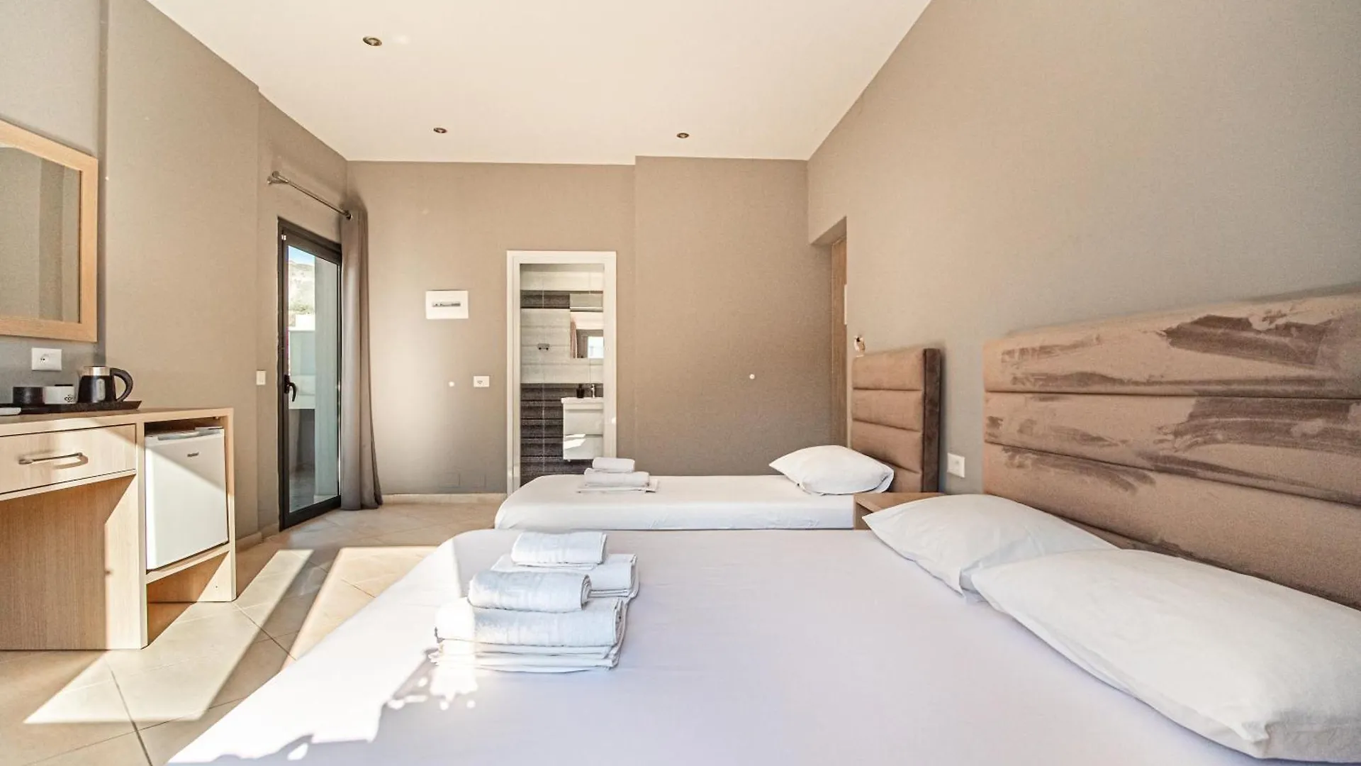 Pensionat Endless Blue Himara Hotell Albanien
