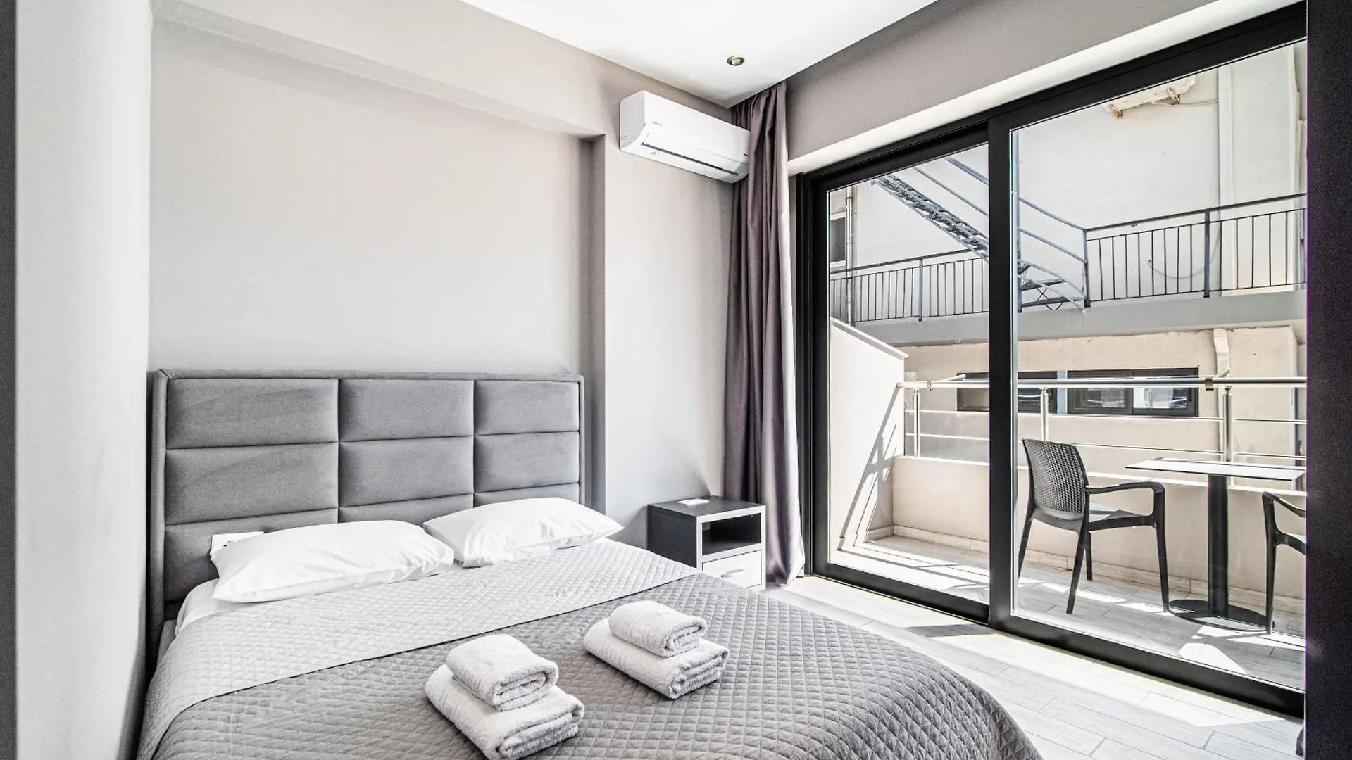 Pensionat Endless Blue Himara Hotell