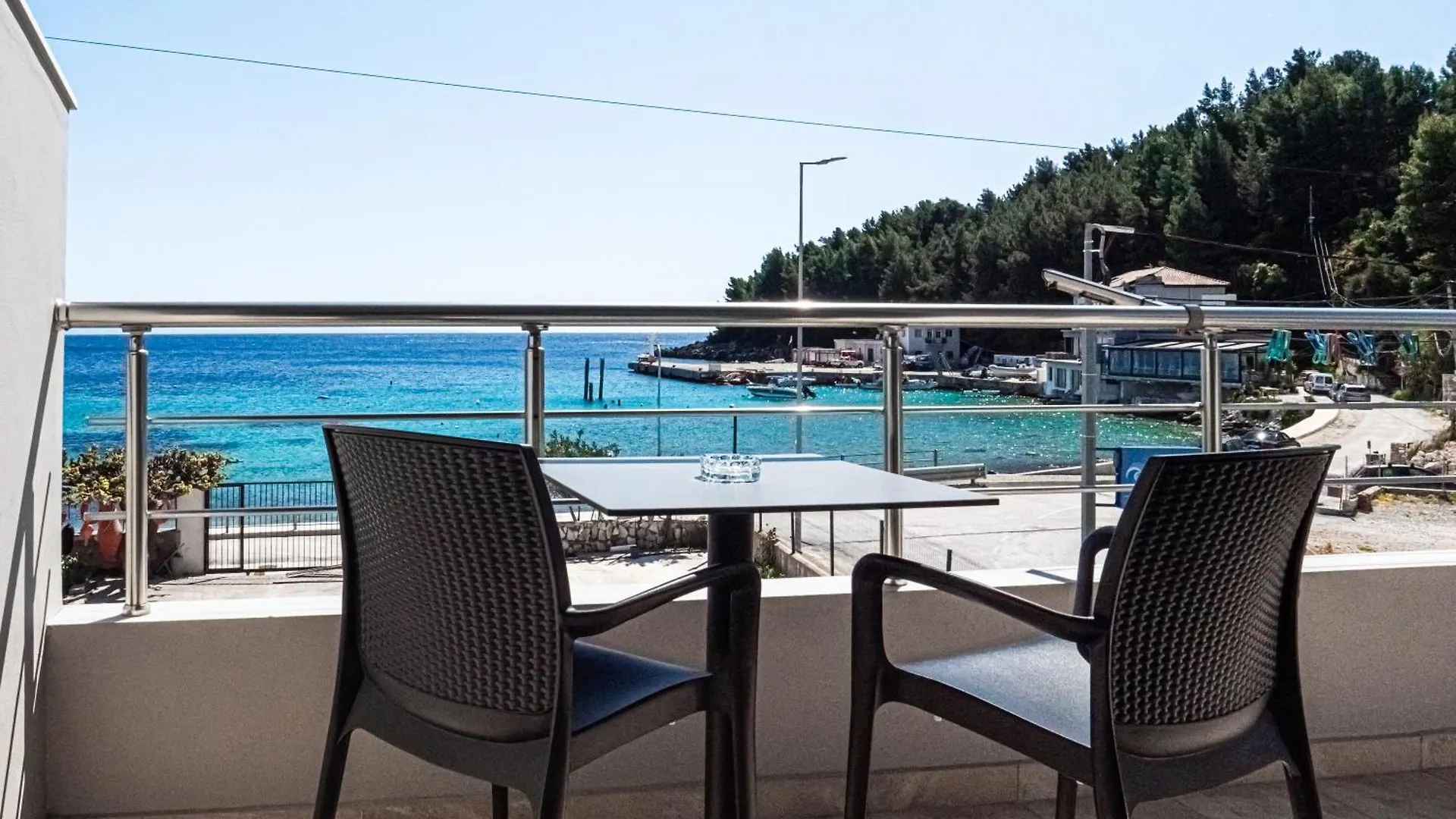 Endless Blue Himara Hotell Albanien
