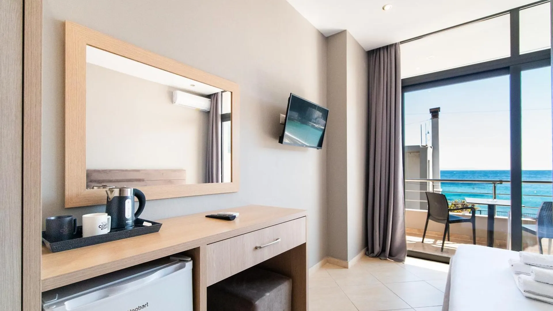 Endless Blue Himara Hotell Pensionat